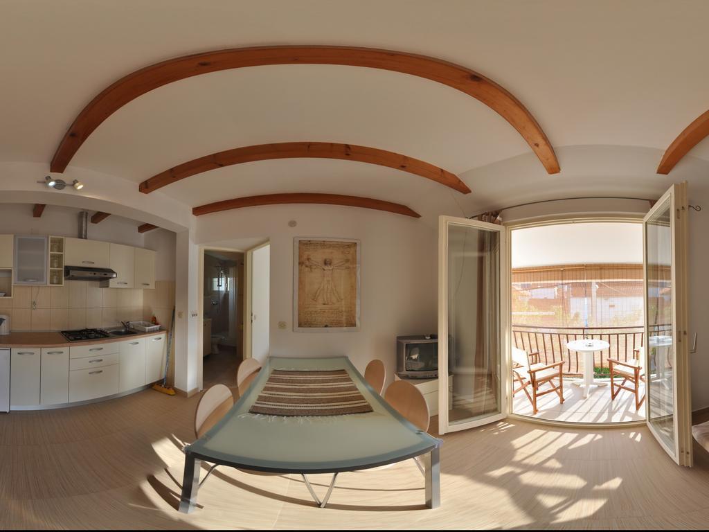 Apartments Cala Biograd Na Moru Ruang foto