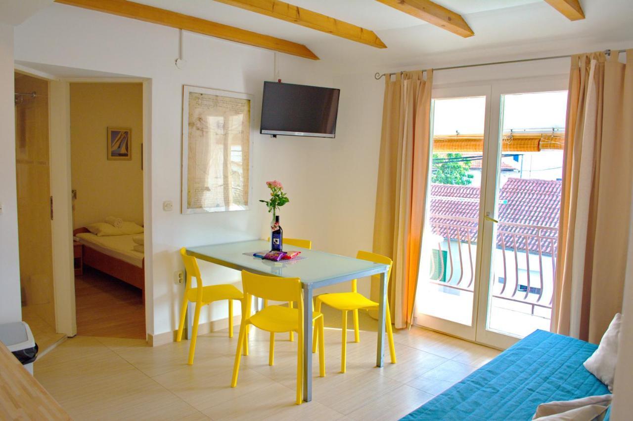 Apartments Cala Biograd Na Moru Bagian luar foto