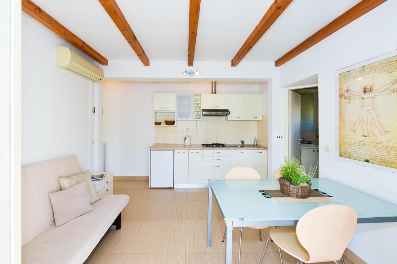 Apartments Cala Biograd Na Moru Bagian luar foto